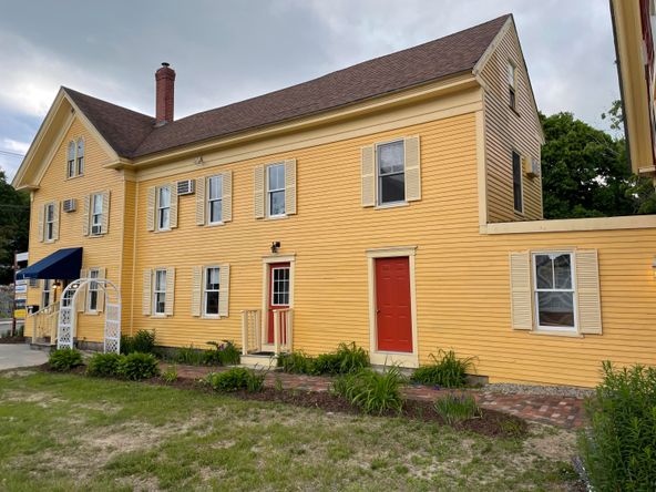 82 Main St, Bridgton, ME 04009